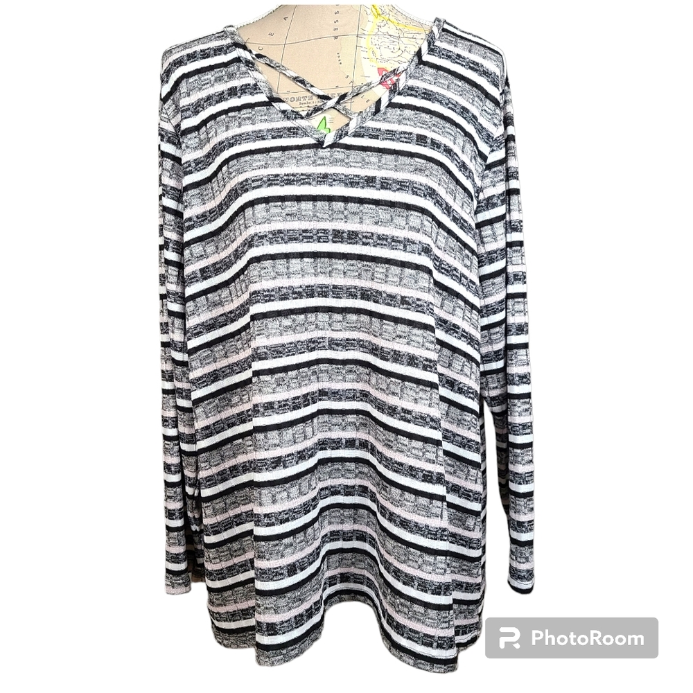 CJ Banks Size 1X Gray Black Silver Stripe Caged V-Neckline Ribbed Sweater  NWT